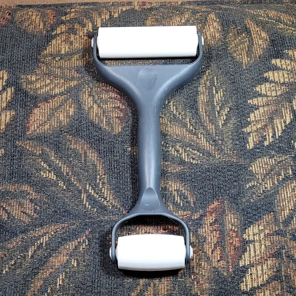 Pampered Chef Baker's Roller